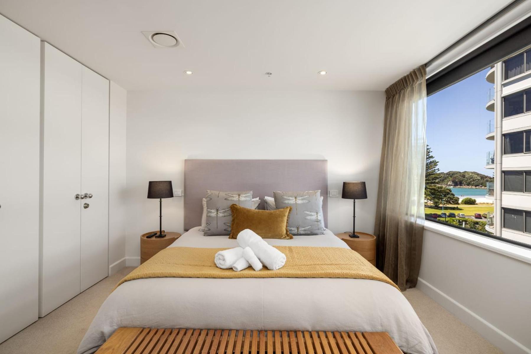 Luxury Ocean & Harbour Views - Heated Pool, Main Beach & Gym Mount Maunganui Exterior photo